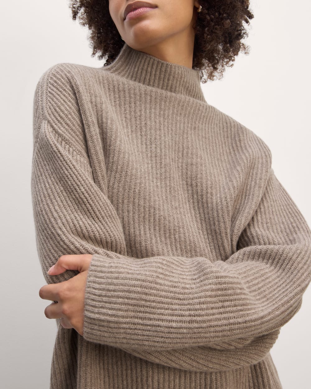 The Fisherman Turtleneck in Wool Cashmere in Oatmeal — detail view