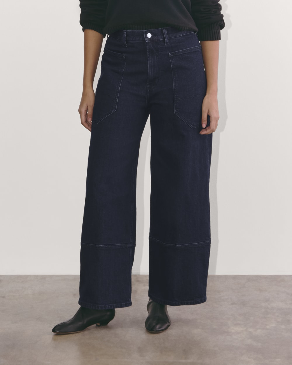 The Way-High® Gardener Jean in Deep Rinse — detail view