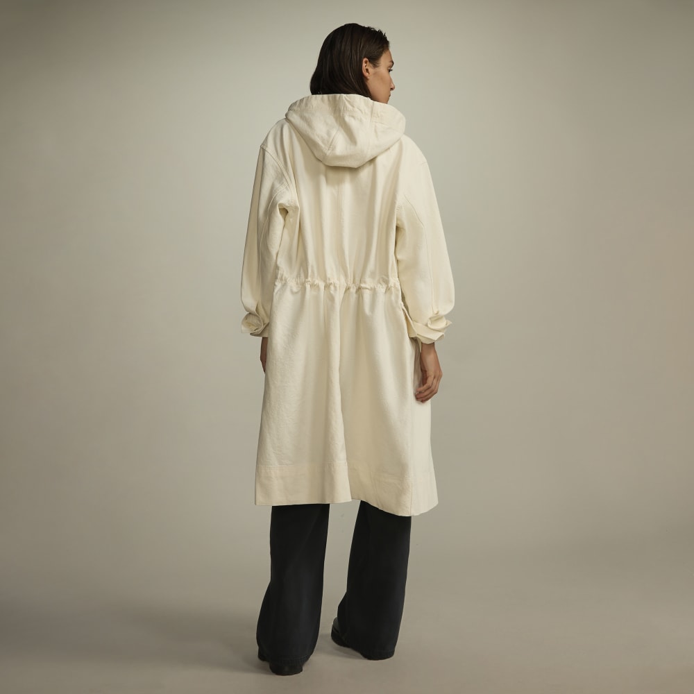 The Canvas Organic Cotton Parka in Bone — detail view