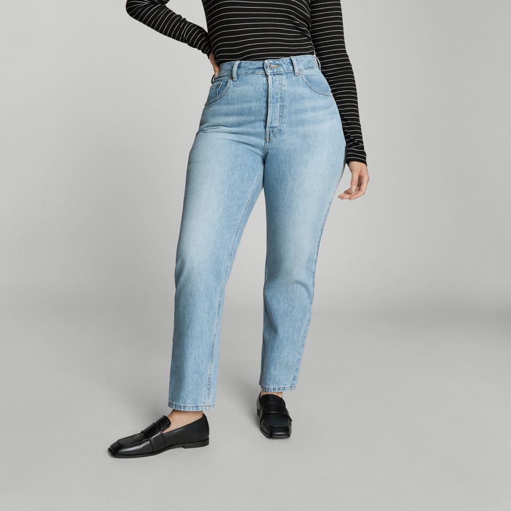 The '90s Cheeky Hourglass Jean in Vintage Sunbleached Blue — detail view