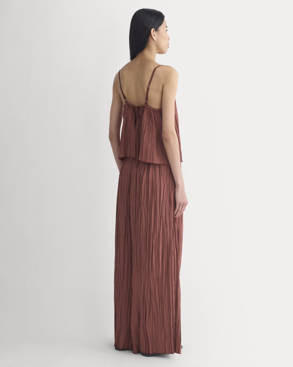 Crinkle Trapeze Tank in Henna Red — detail view