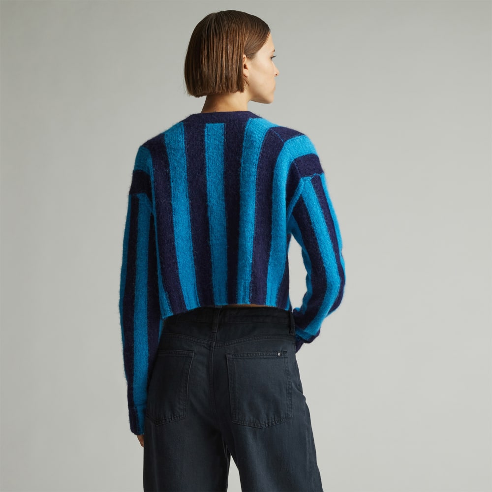 The Alpaca V-Neck Cropped Cardigan in Horizon Blue / Ocean Cavern — detail view
