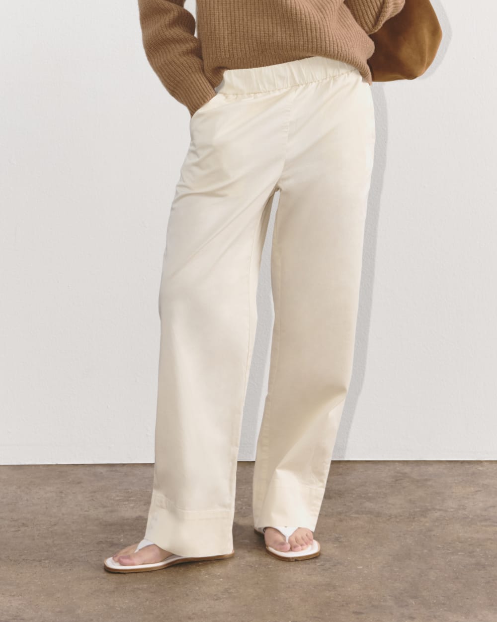 The Easy Pant in Canvas — detail view