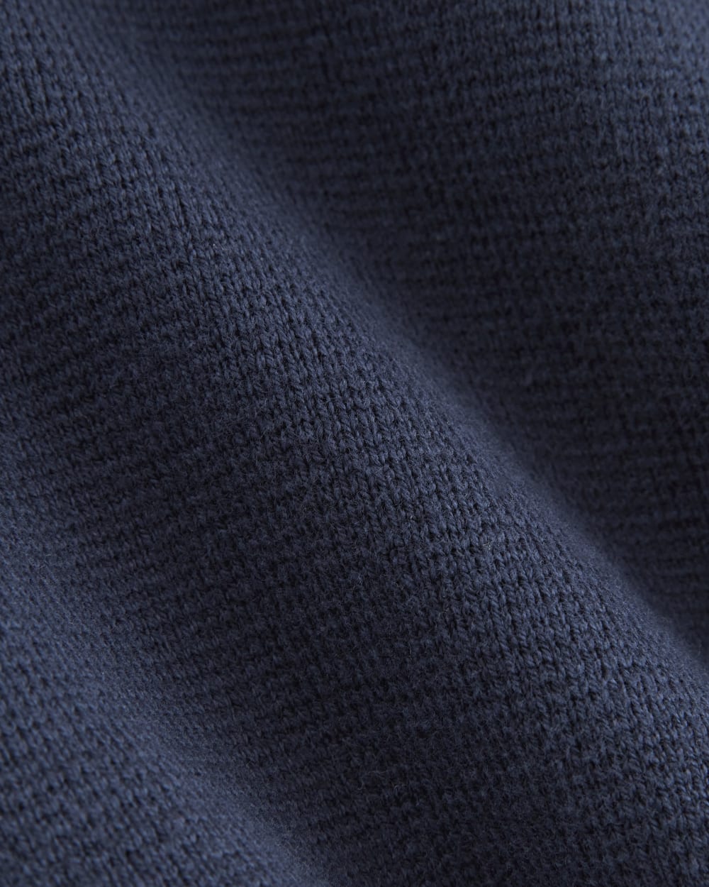 The Crew Cardigan in Everyday Cotton in Navy — detail view