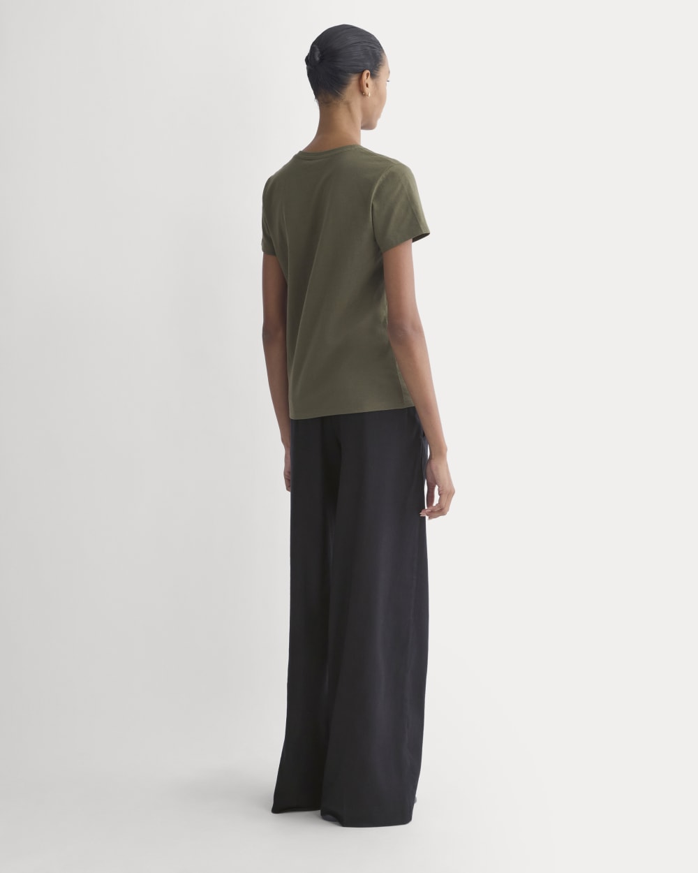 The Slim V-Neck Tee in Essential Cotton in Olive Night — detail view