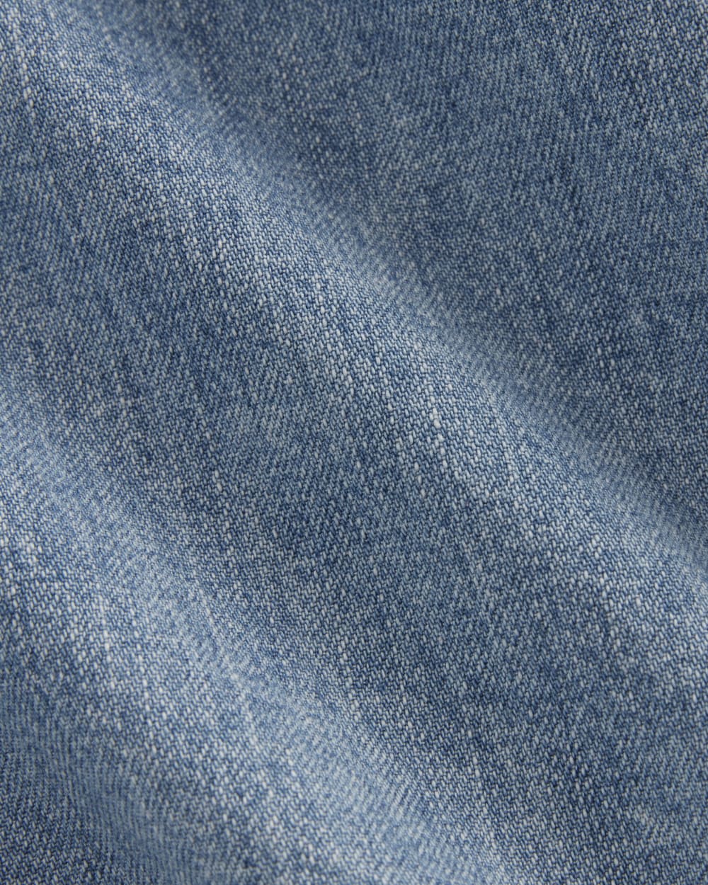 The Must-Have Shirt in Denim in Light Indigo — detail view