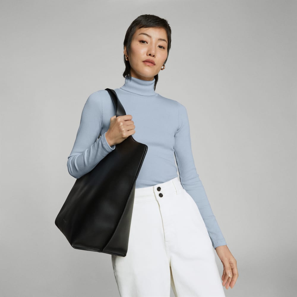 The Luxe Micro-Rib Turtleneck in Mist — detail view