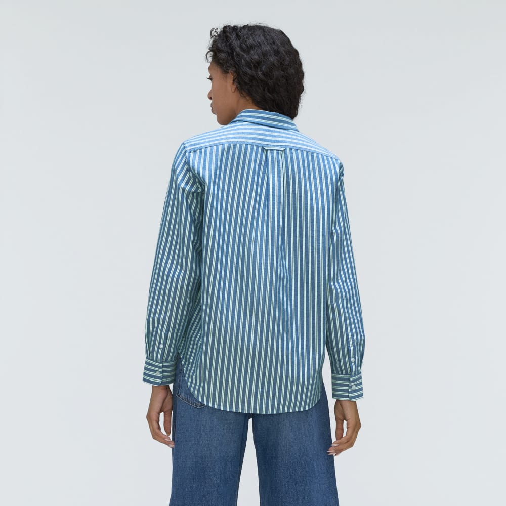 The Must-Have Oxford Shirt in Lapis Blue / Bright Jade / Optic White — detail view