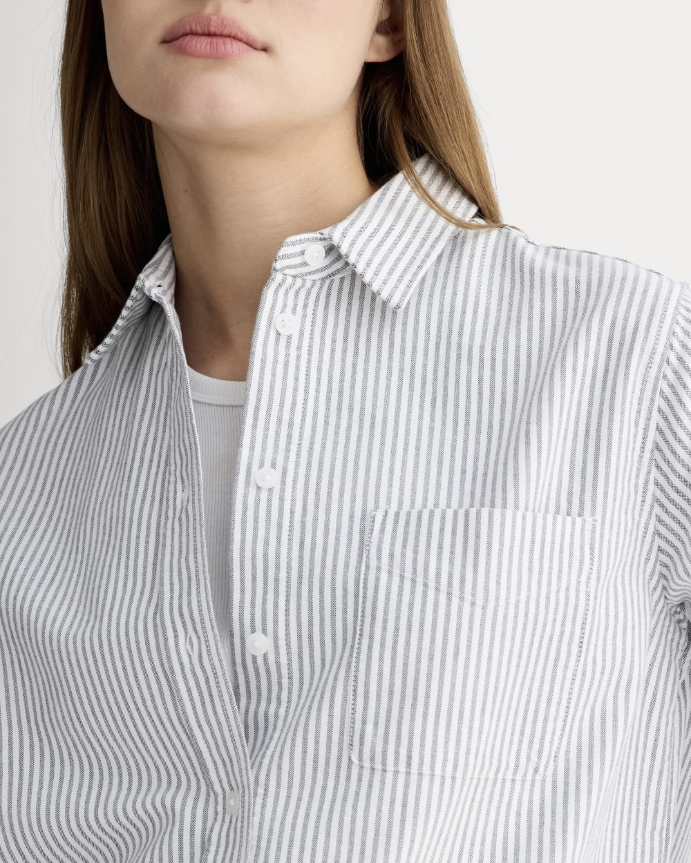 The Must-Have Oxford Shirt in Black / White — detail view