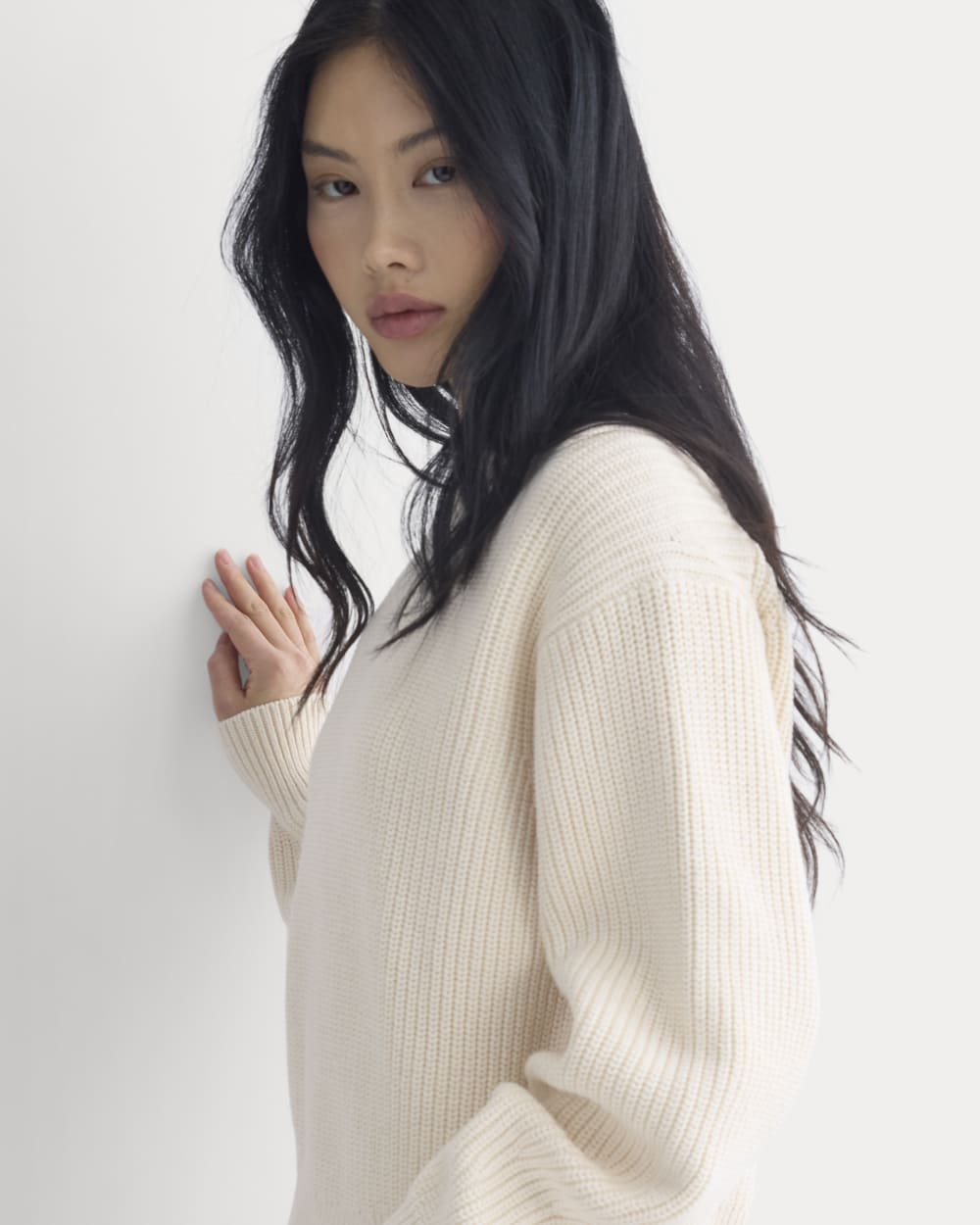 Cropped Ribbed Crew in Everyday Cotton in Canvas — detail view