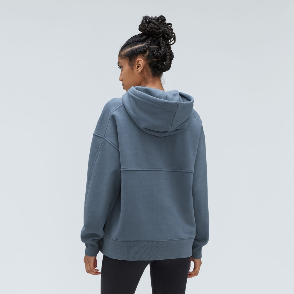 The Track Organic Cotton Popover in Faded Blue — detail view