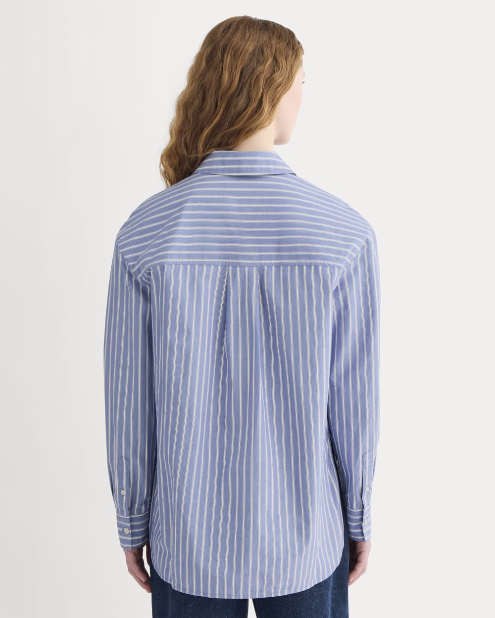 The Boyfriend Shirt in Ultrasoft Cotton in Dutch Blue / Bone — detail view