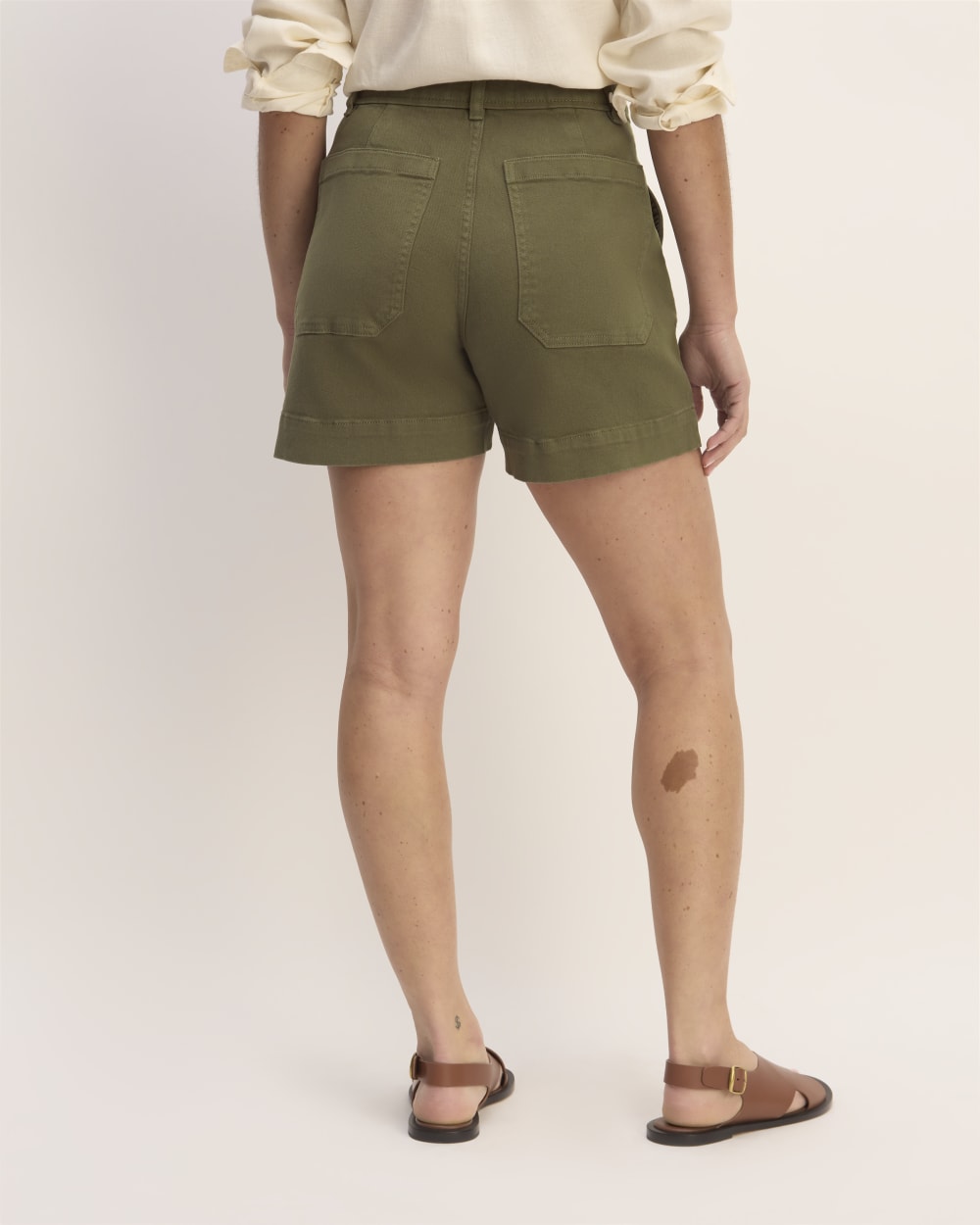 The Utility Short in Kalamata — detail view
