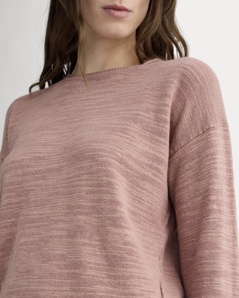 The Slouch Sweater in Cotton Linen in Rose Dusk — detail view