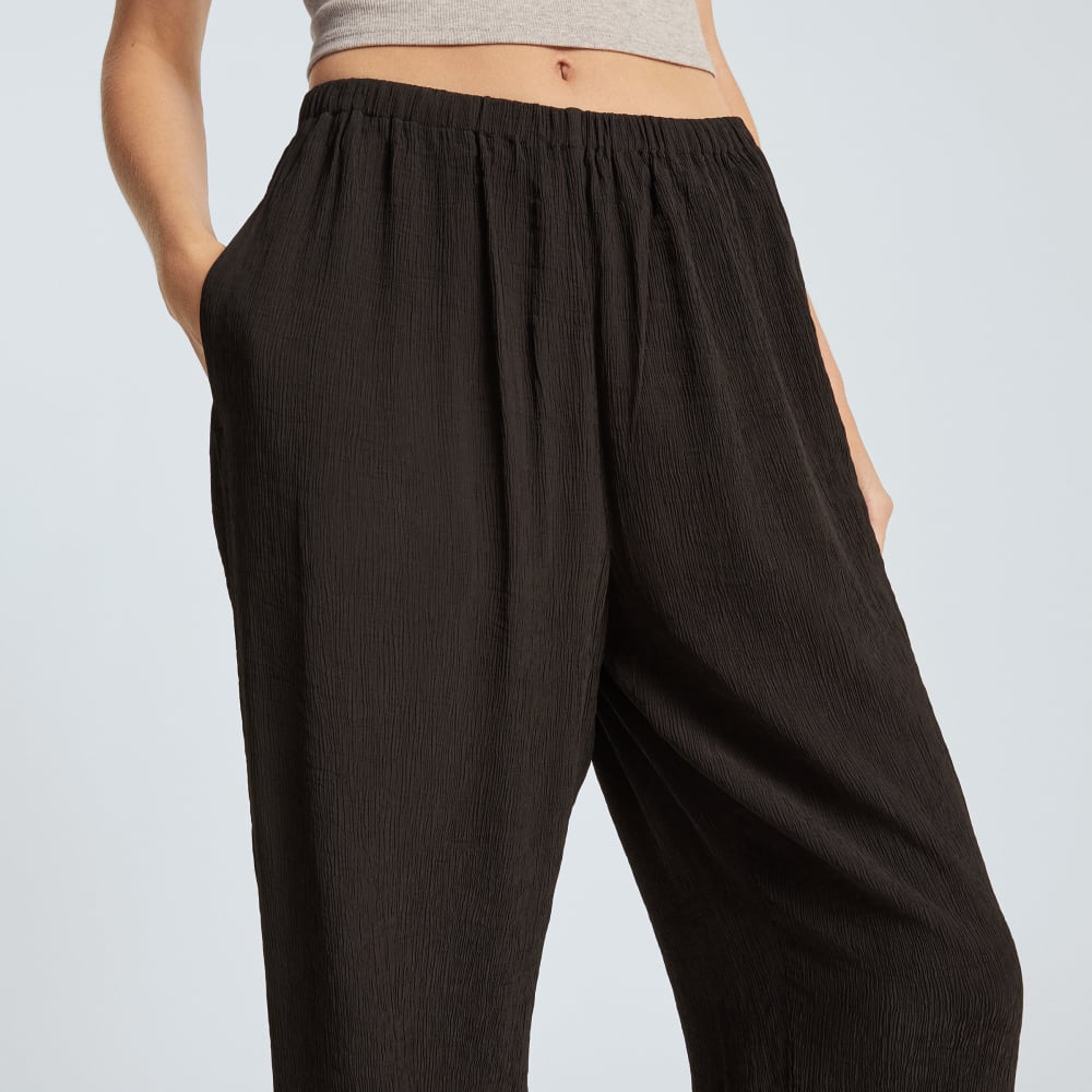 The Naia™ Ripple Pant in Black — detail view