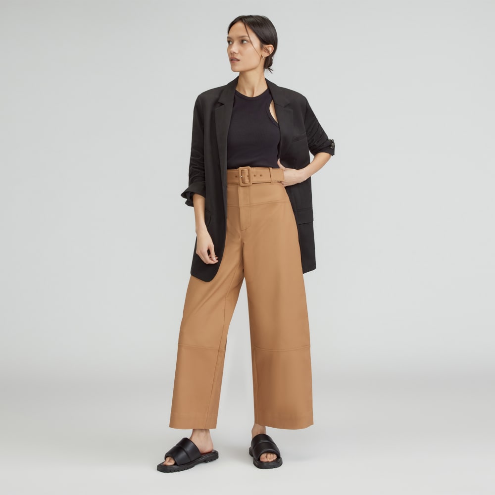 The Structured Cotton Belted Pant in Toasted Coconut — detail view