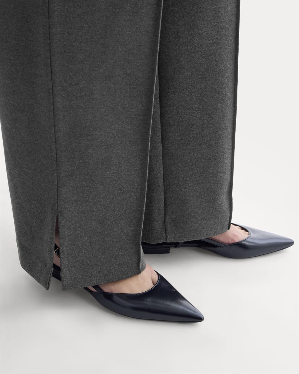 Ponte Wide-Leg Trouser in Heathered Soot — detail view