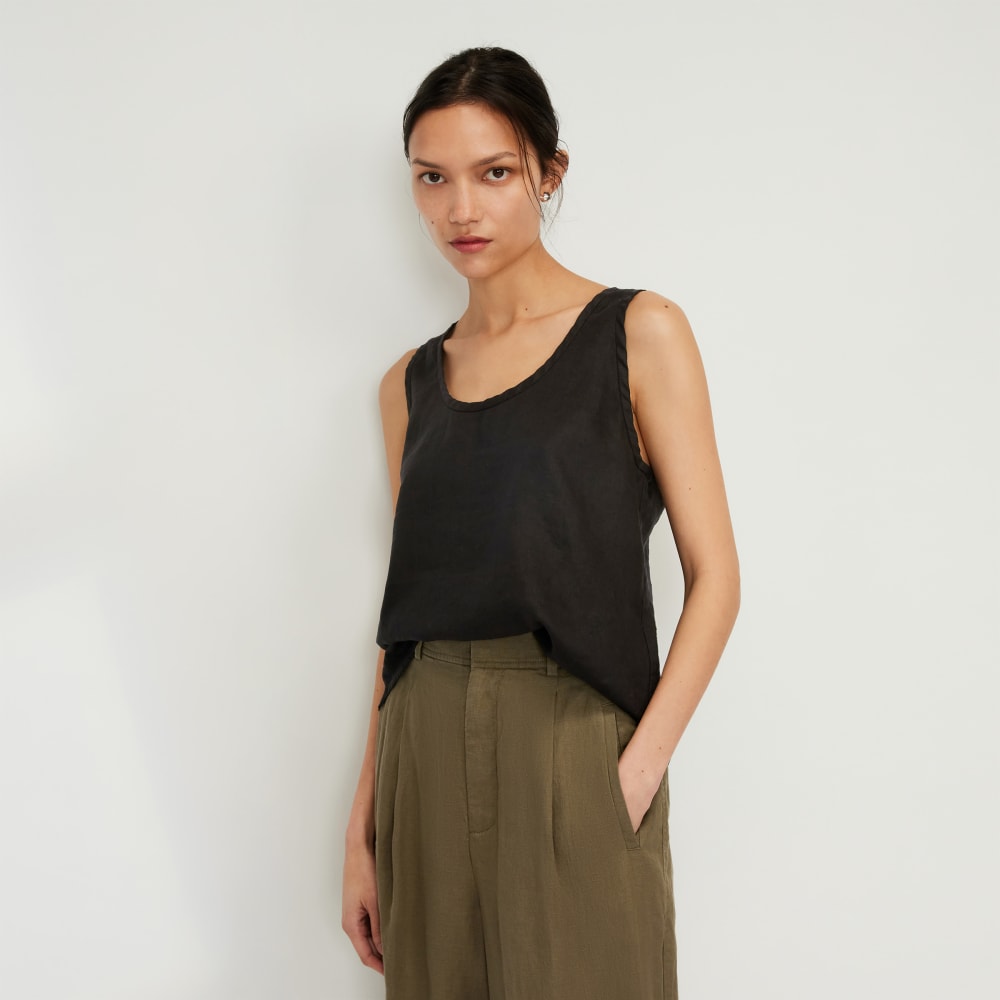 The Scoop Tank in Linen in Black — front view