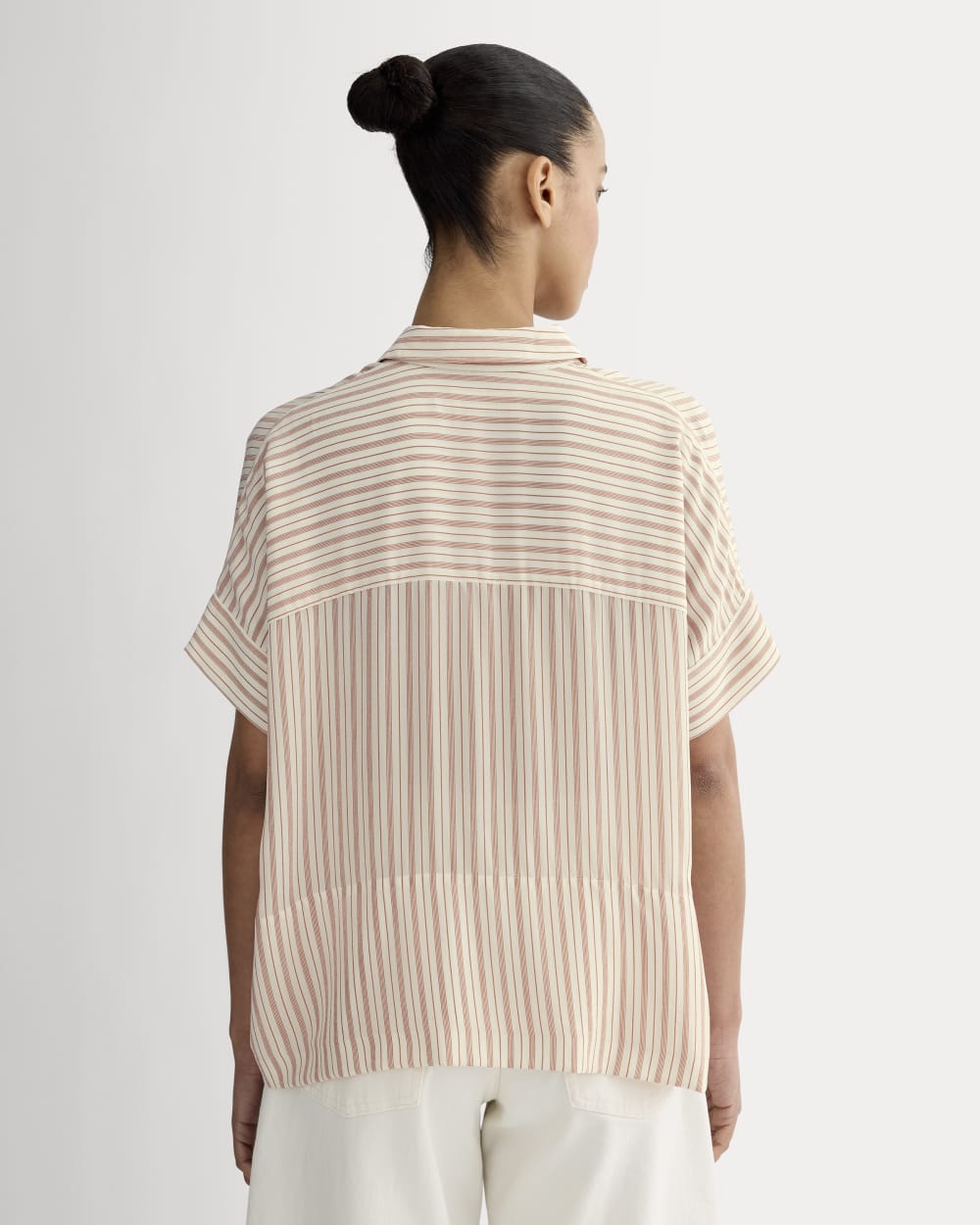 The Boxy Shirt in Washable Silk in Bone / Dusky Rose — detail view