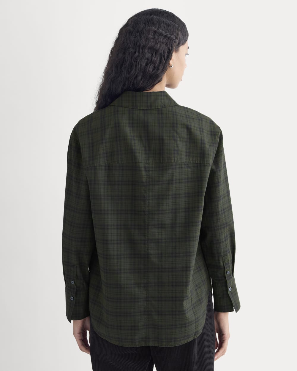 Everyday Shirt in Silky Cotton in Duffle Bag Plaid — detail view