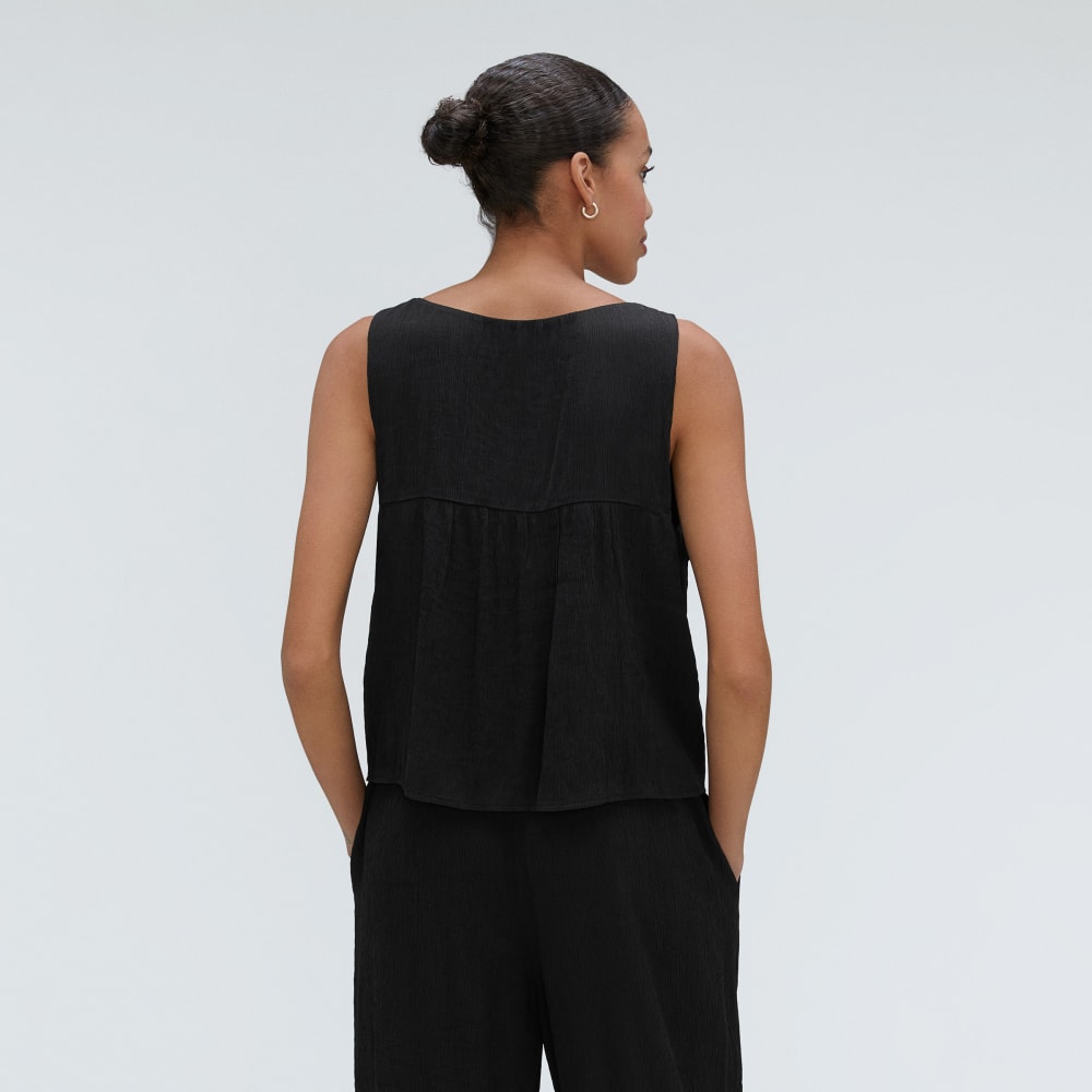 The Naia™ Ripple Tank in Black — detail view