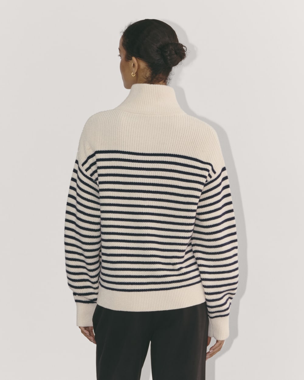 The Half-Zip in Everyday Cotton in Canvas / Navy — detail view
