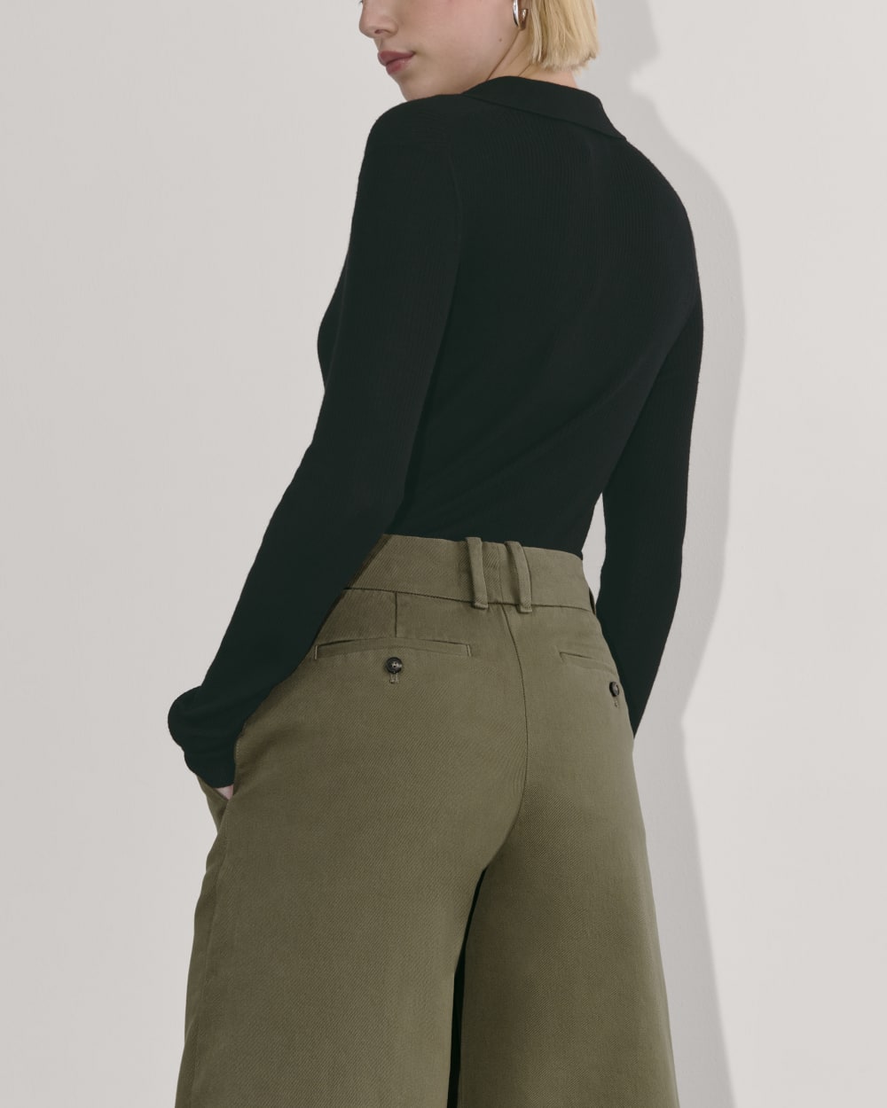 The Phoebe Trouser in Kalamata — detail view