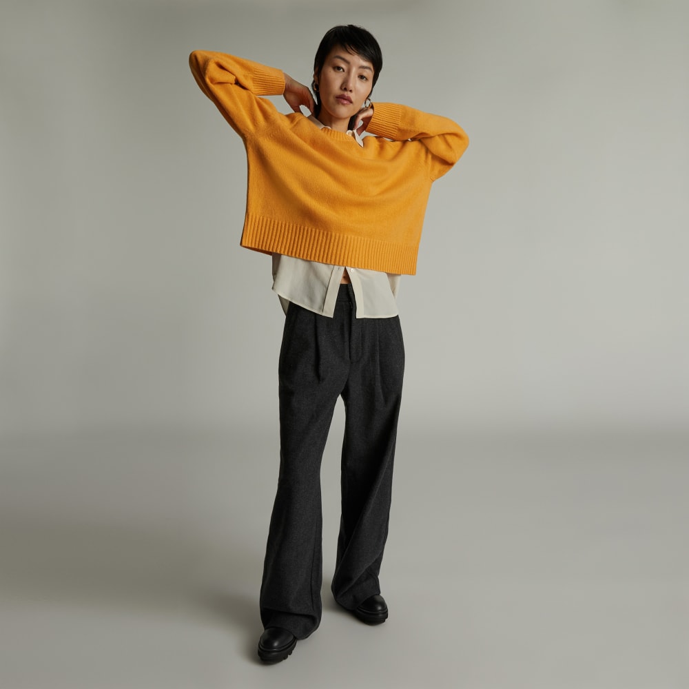 The Cashmere Boxy Crew in Kumquat — detail view