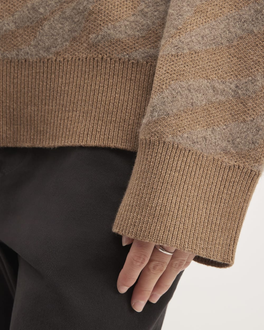 The Alpaca Tiger Jacquard Crewneck in Camel / Medium Brown — detail view