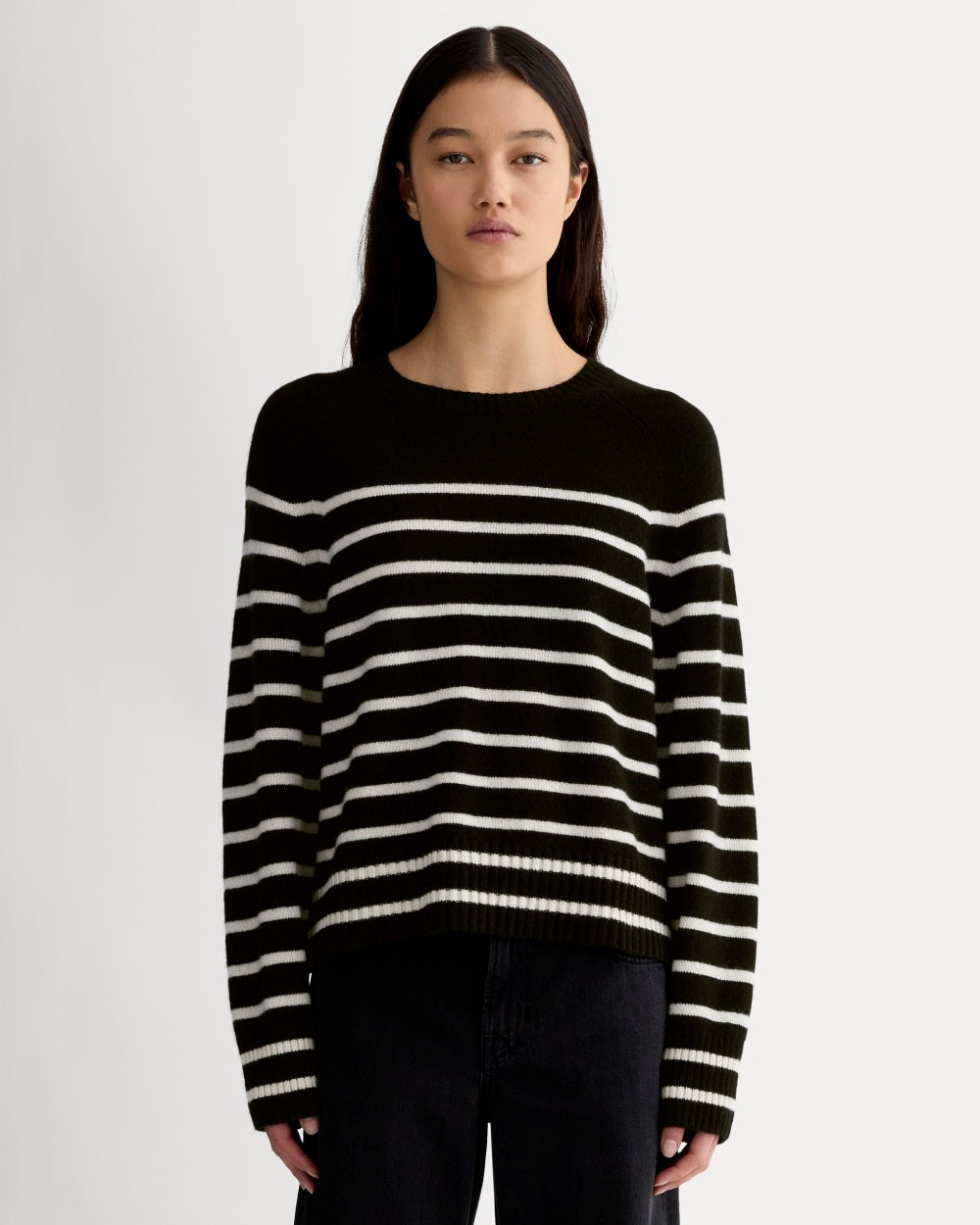 The Boxy Crew in Cashmere in Black / Bone — front view