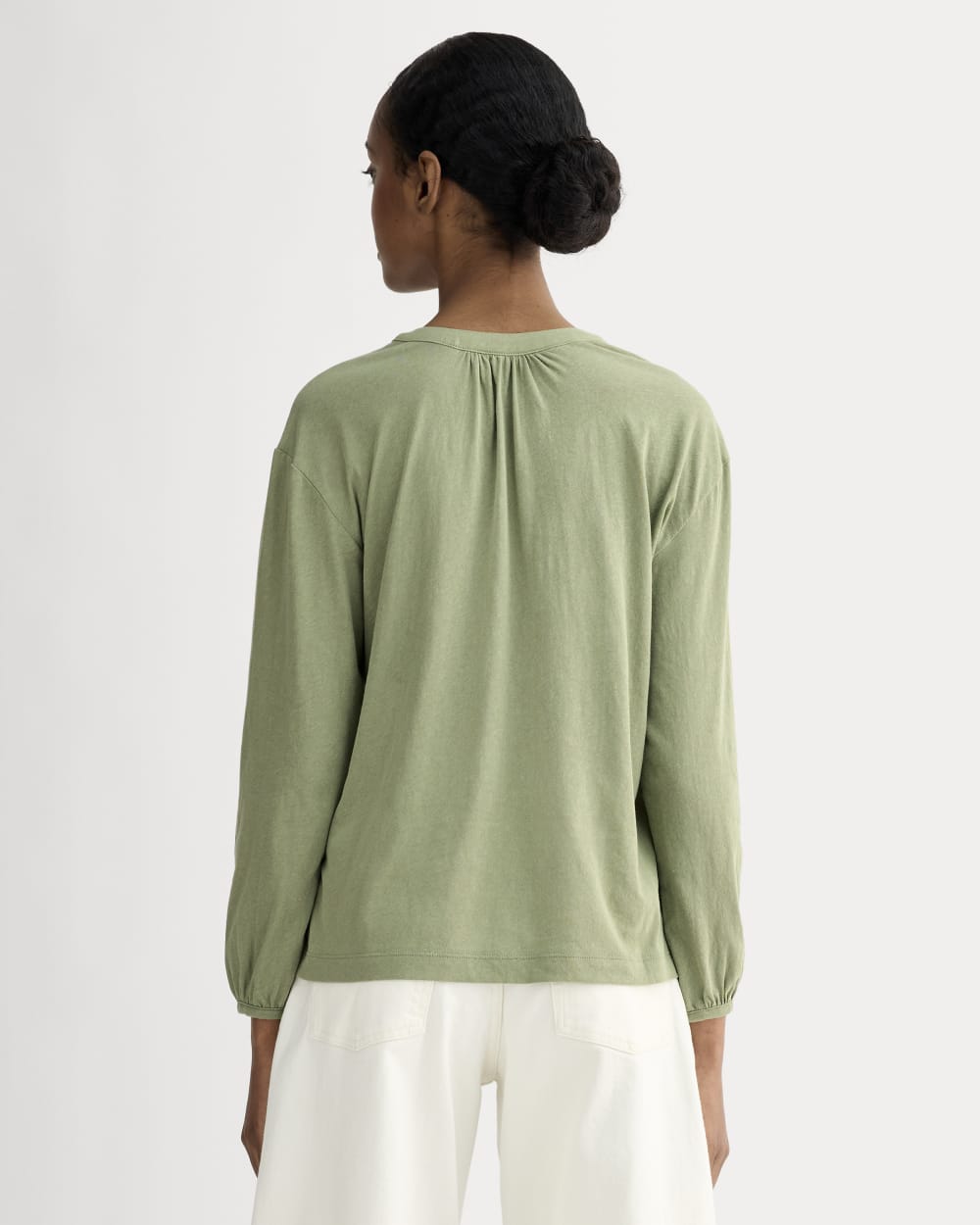 The Air V-Neck Henley in Sagebrush — detail view