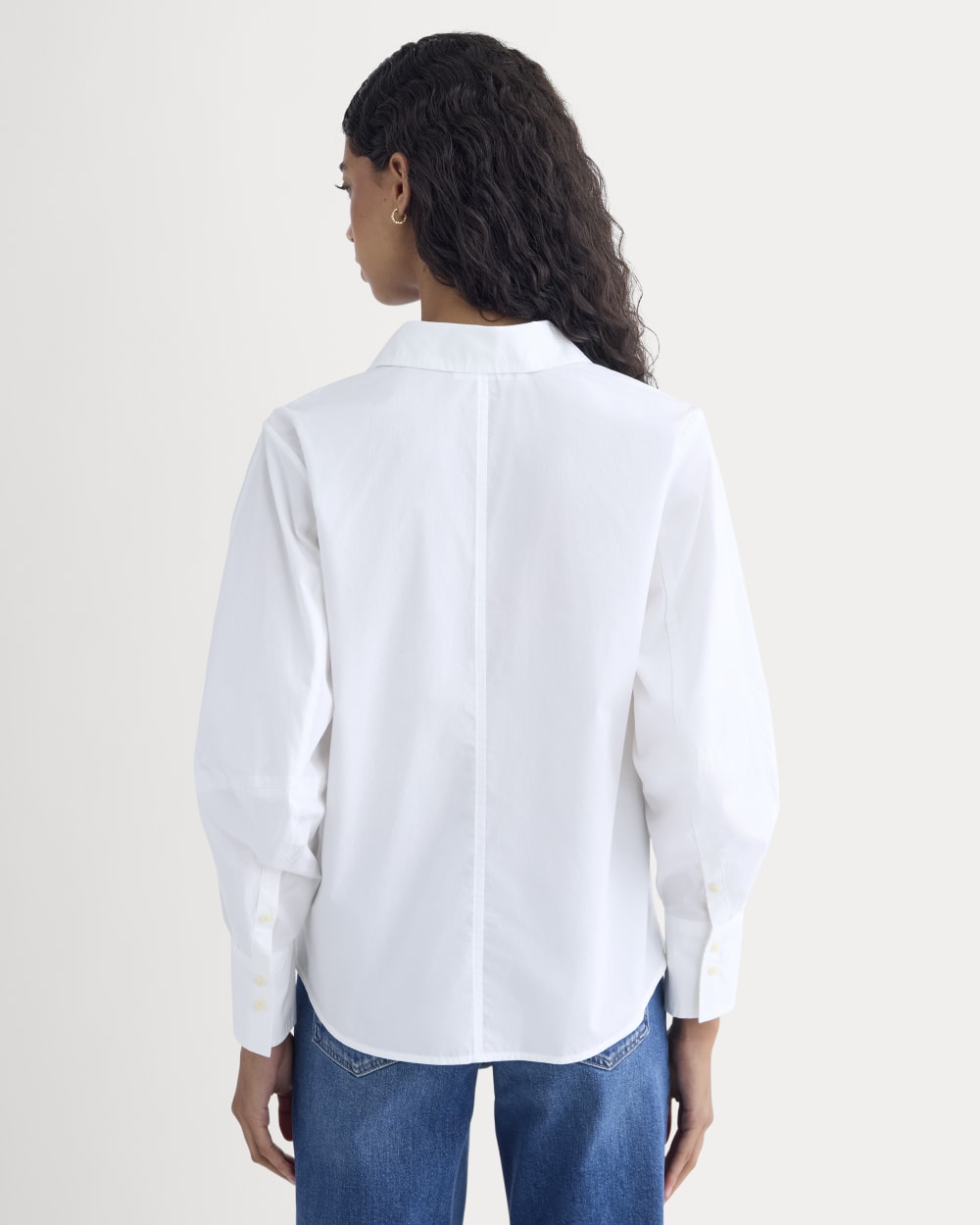Lantern-Sleeve Shirt in Lightweight Cotton in White — detail view