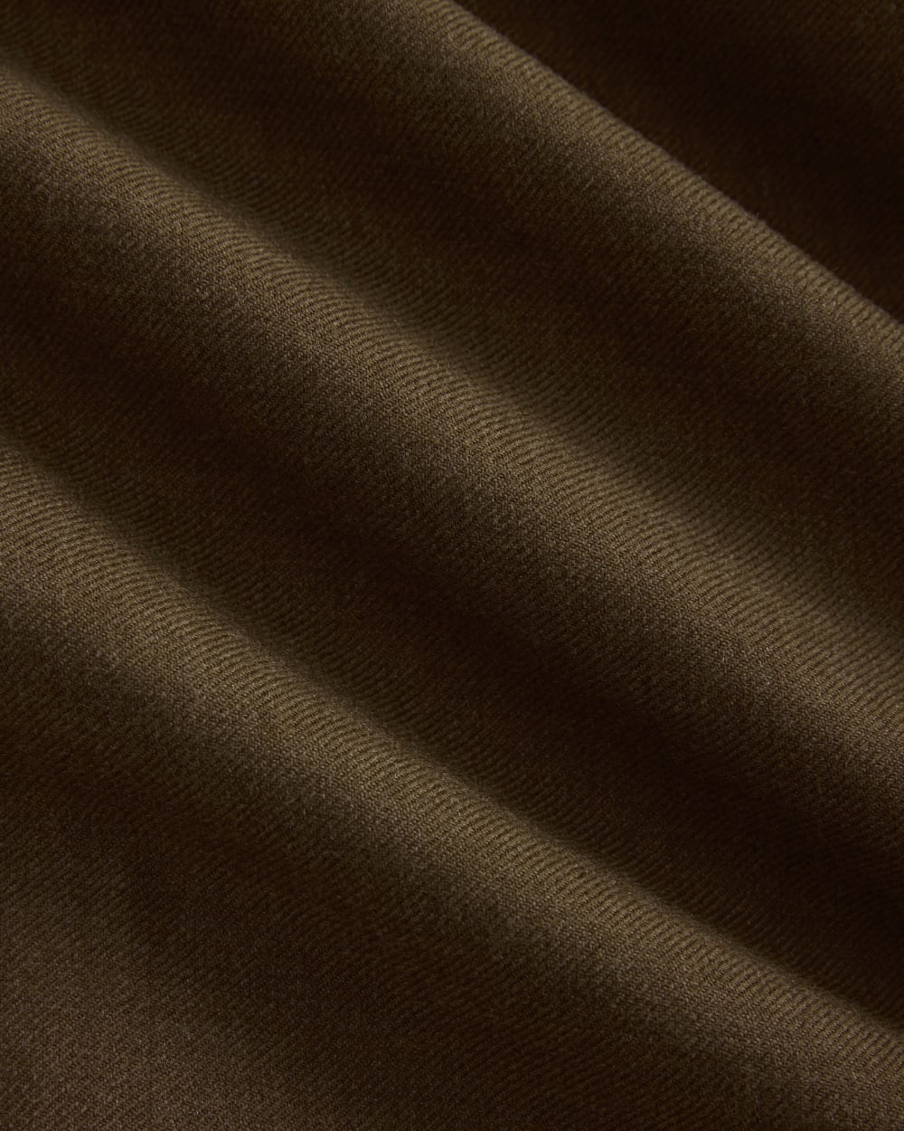 The Pull-On Trouser in Tailor Twill in Heathered Cocoa — detail view