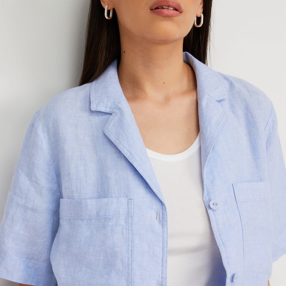 The Linen Workwear Shirt in Light Blue — detail view