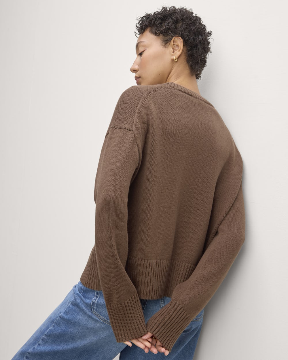 The Boxy Sweater in Everyday Cotton in Cocoa — detail view