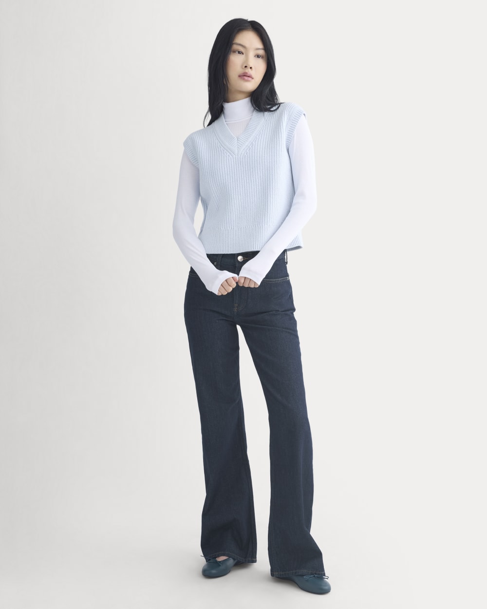 Ribbed V-Neck Vest in Everyday Cotton in Skywriting — detail view