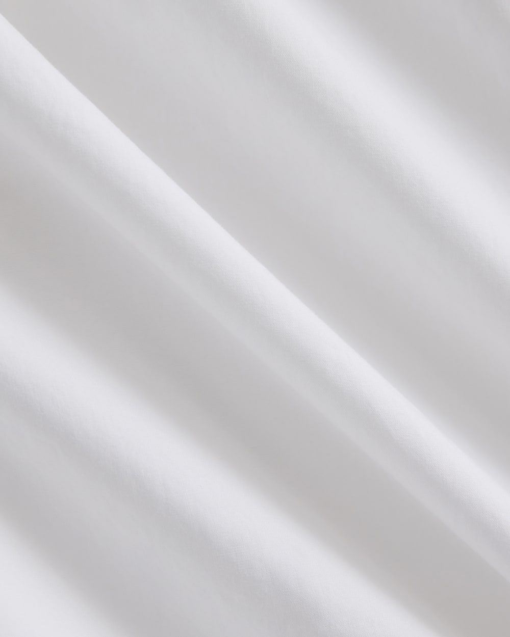Cuff Detail Shirt in Lightweight Cotton in White — detail view