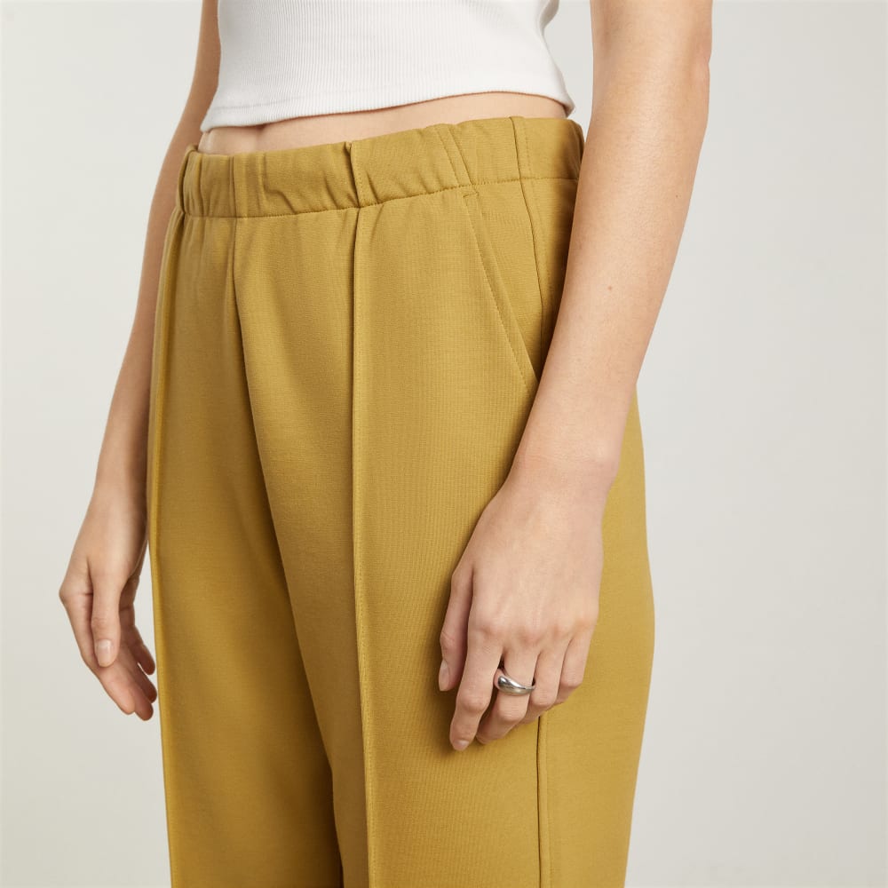The Dream Pant® in Fennel Seed — detail view