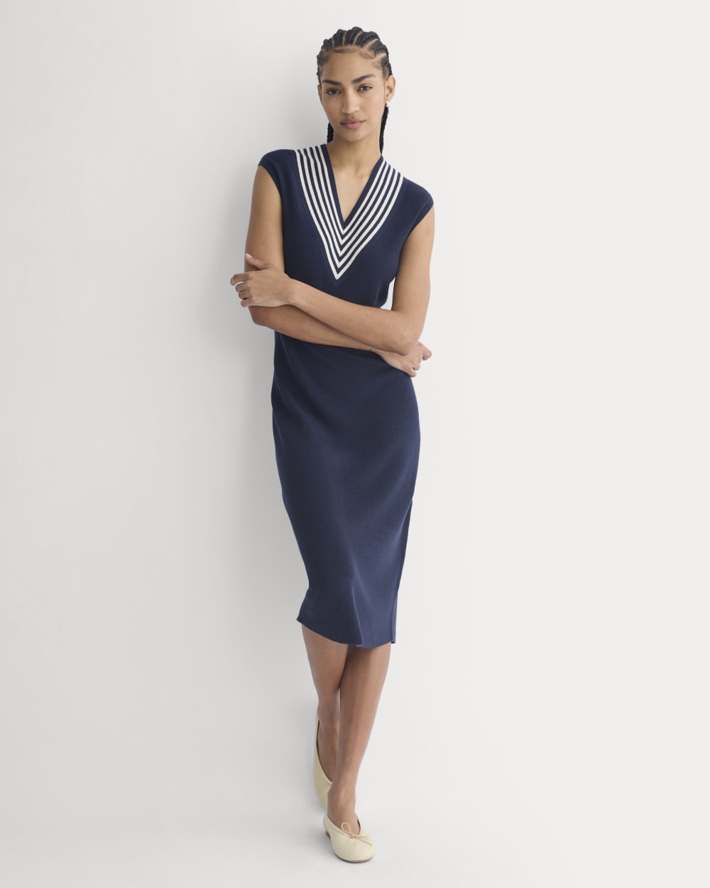 Relaxed V-Neck Midi Sweater Dress in Cotton Merino in Navy — detail view