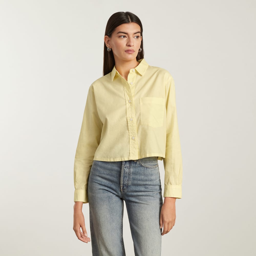 The Way-Short Shirt in Silky Cotton in Pastel Yellow — front view