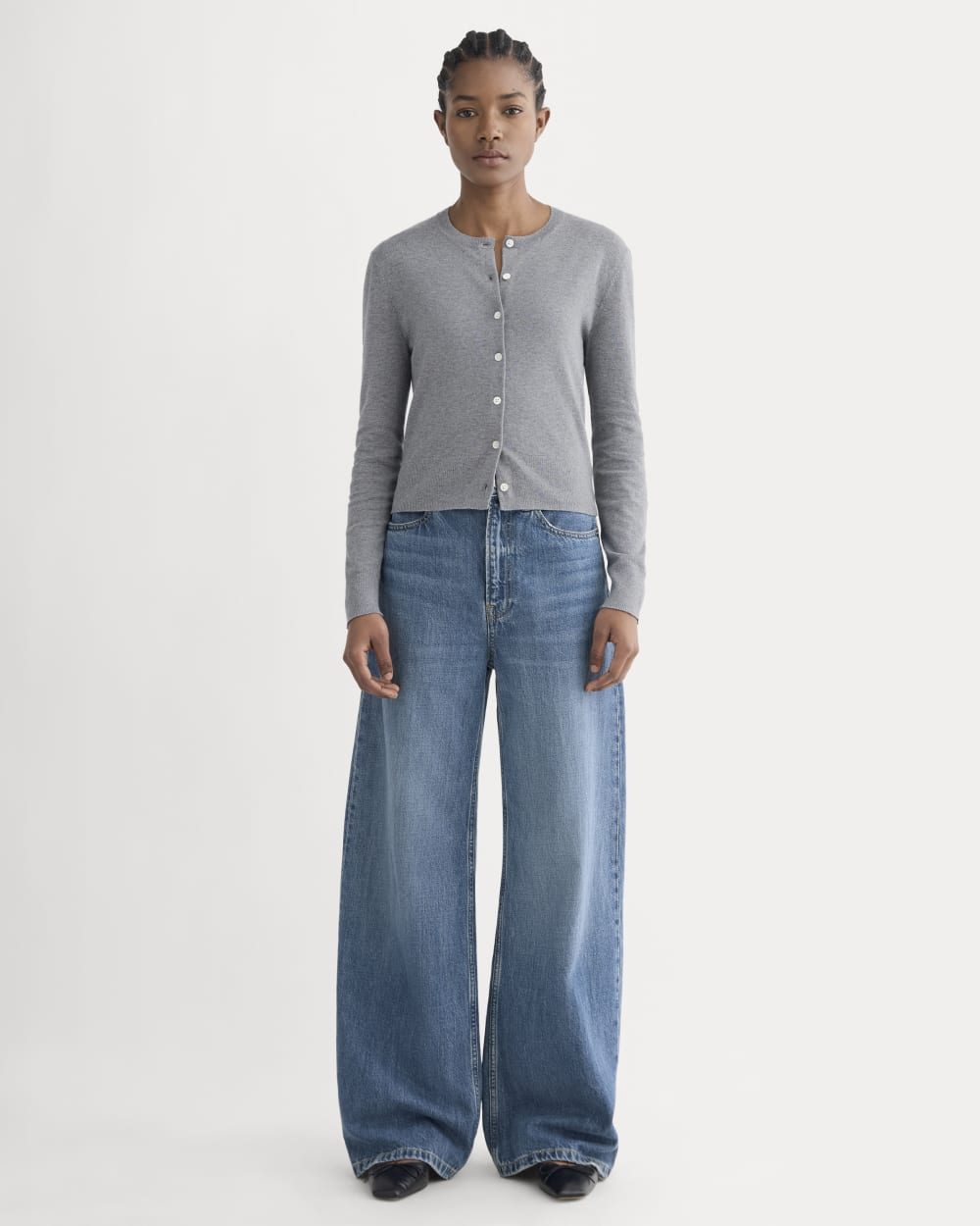 The Cropped Cardigan in Cotton Cashmere in Heather Charcoal — detail view