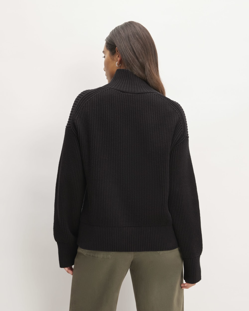 The Organic Cotton Ribbed Turtleneck in Black — detail view
