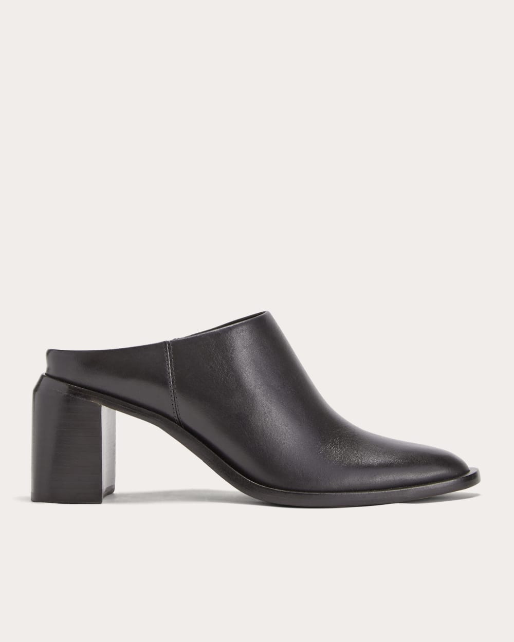The Outlaw Mule in Black — front view