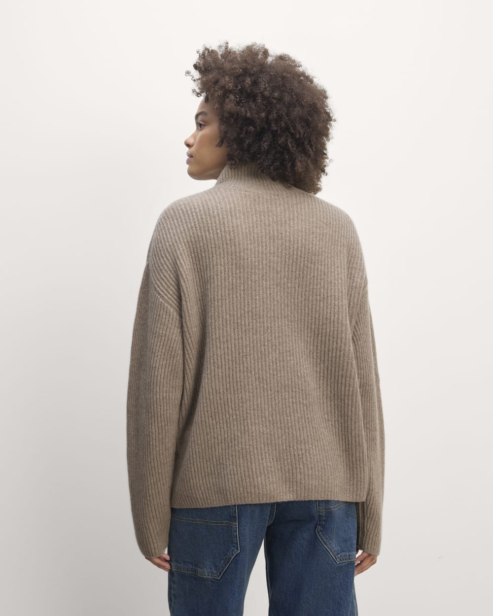 The Fisherman Turtleneck in Wool Cashmere in Oatmeal — detail view