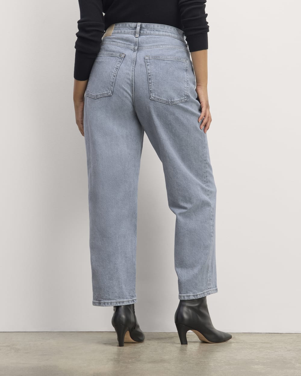 The Way-High® Hourglass Jean in Salt Water — detail view
