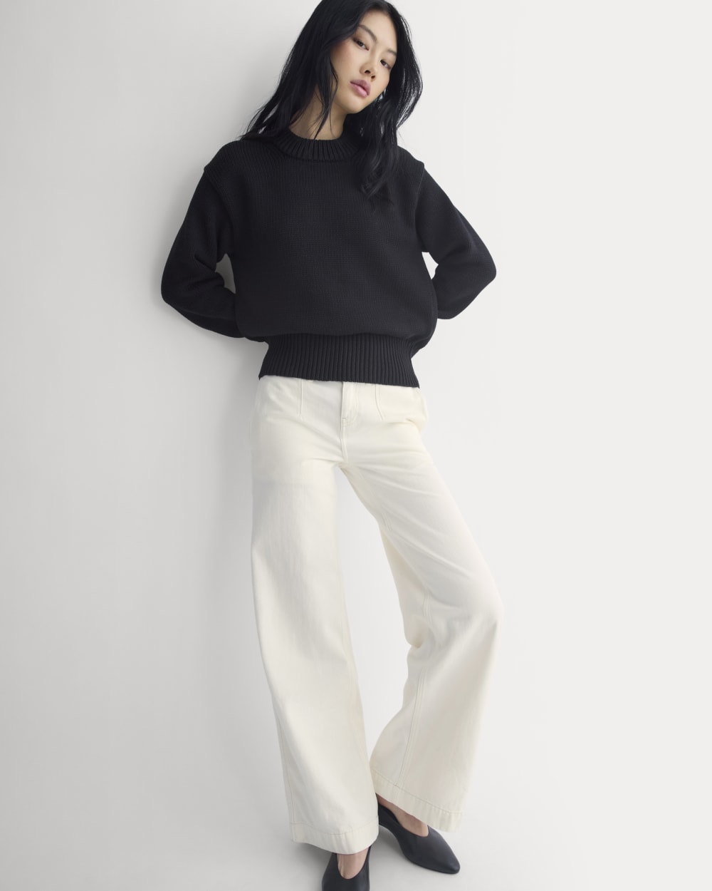Oversized Cocoon Crew in Elevated Cotton in Black — detail view
