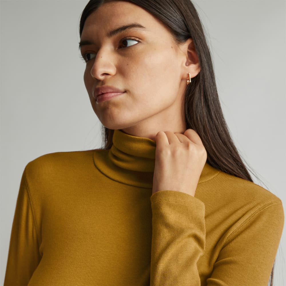 The Luxe Micro-Rib Turtleneck in Tapenade — detail view