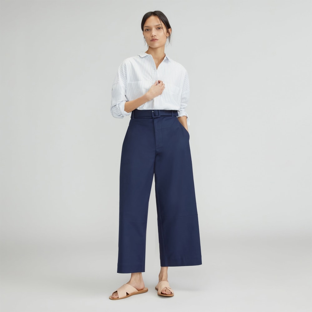 The Boxy Oxford in White / Periwinkle Mini Stripe — detail view
