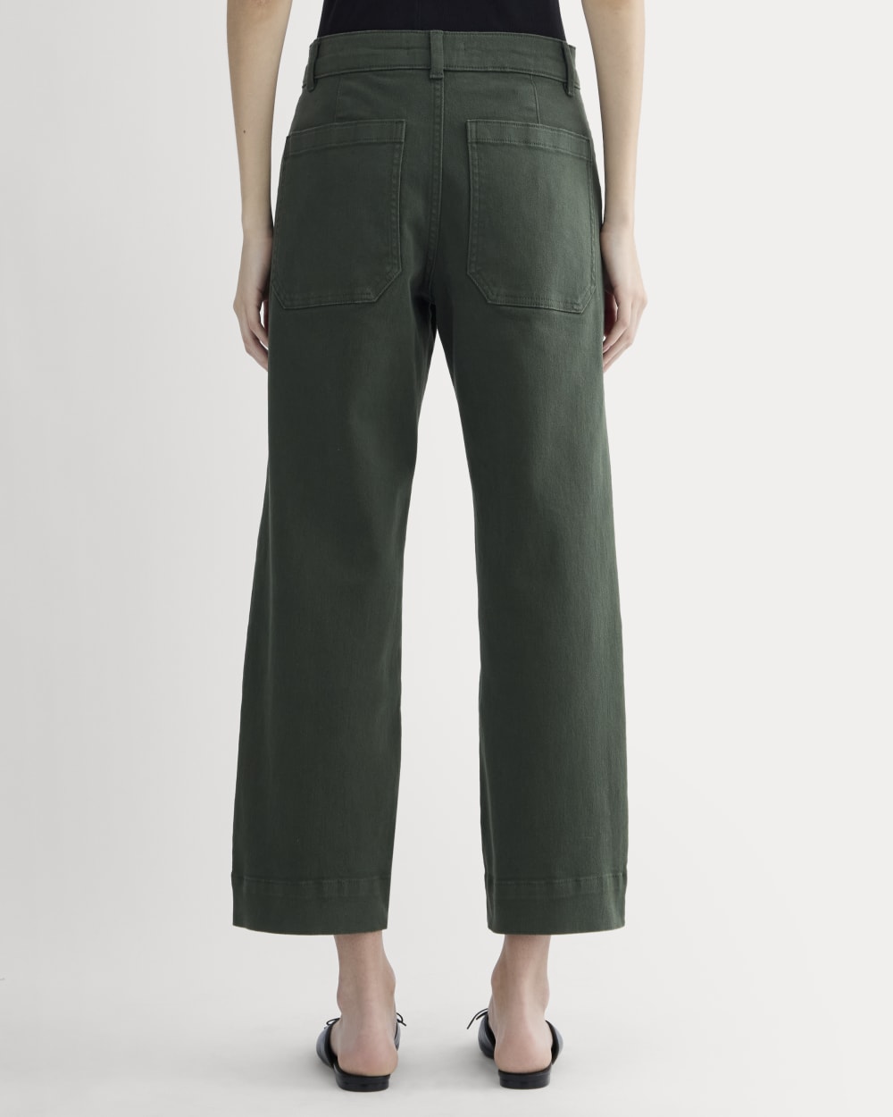 The Utility Straight-Leg Pant in Dark Forest — detail view