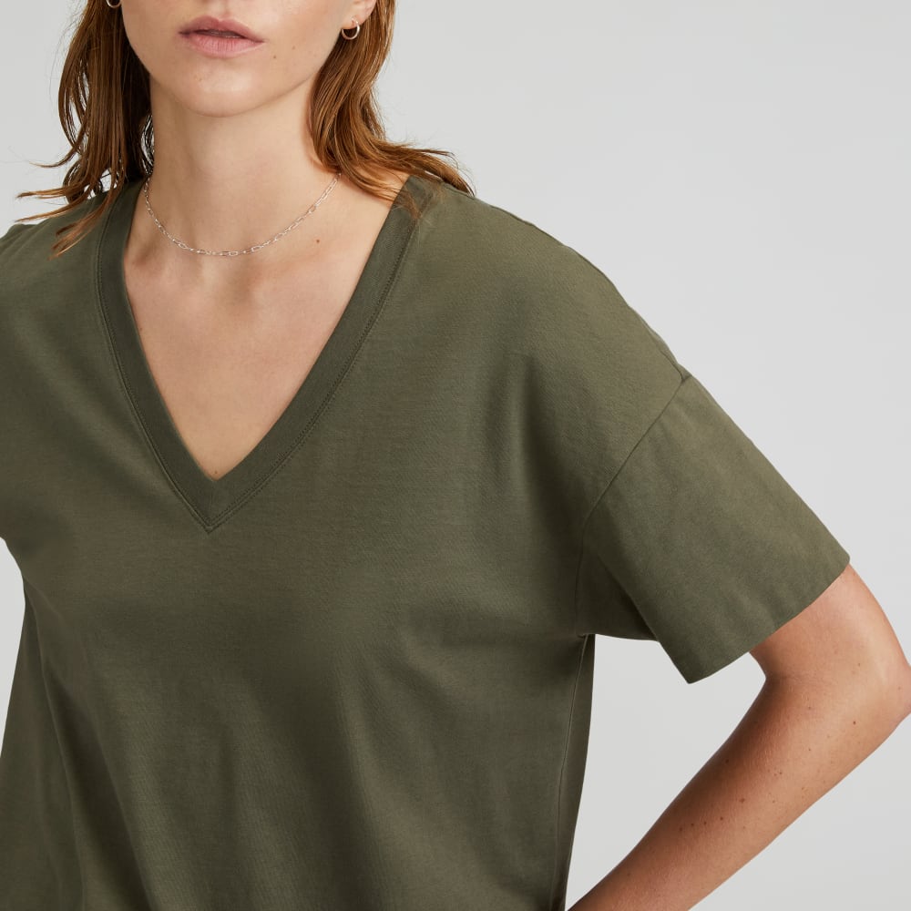The Organic Cotton Slouchy V-Neck in Kalamata — detail view